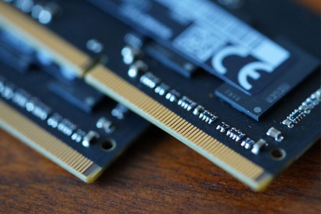 Dois pentes de memória RAM de notebook