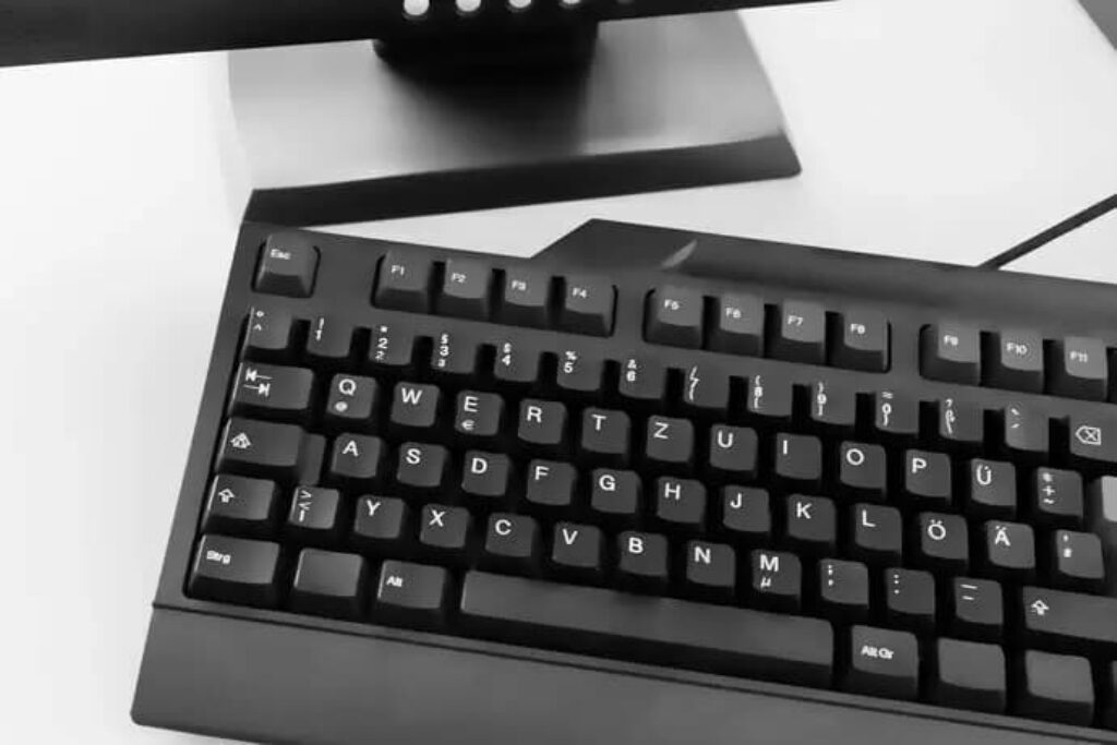 teclado preto sem fio