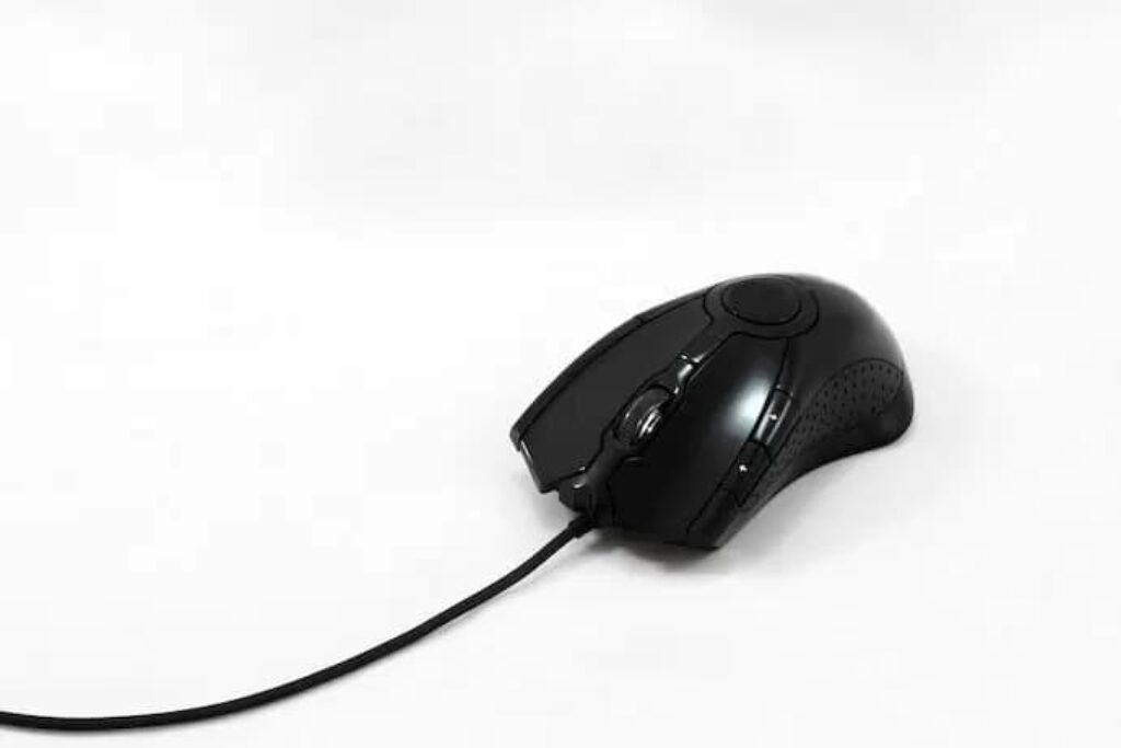 Mouse FPS preto com fio
